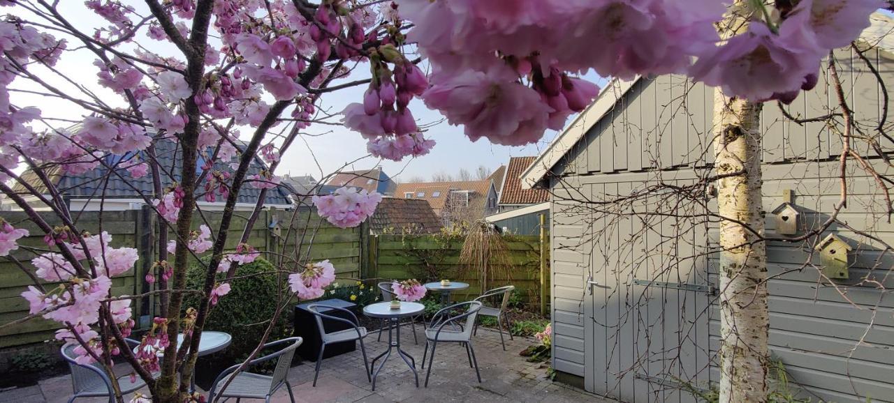 Uit Alle Windstreken Hindeloopen Exterior foto